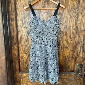 Anthropologie Greylin Leaf Print Pleated Dress SMA